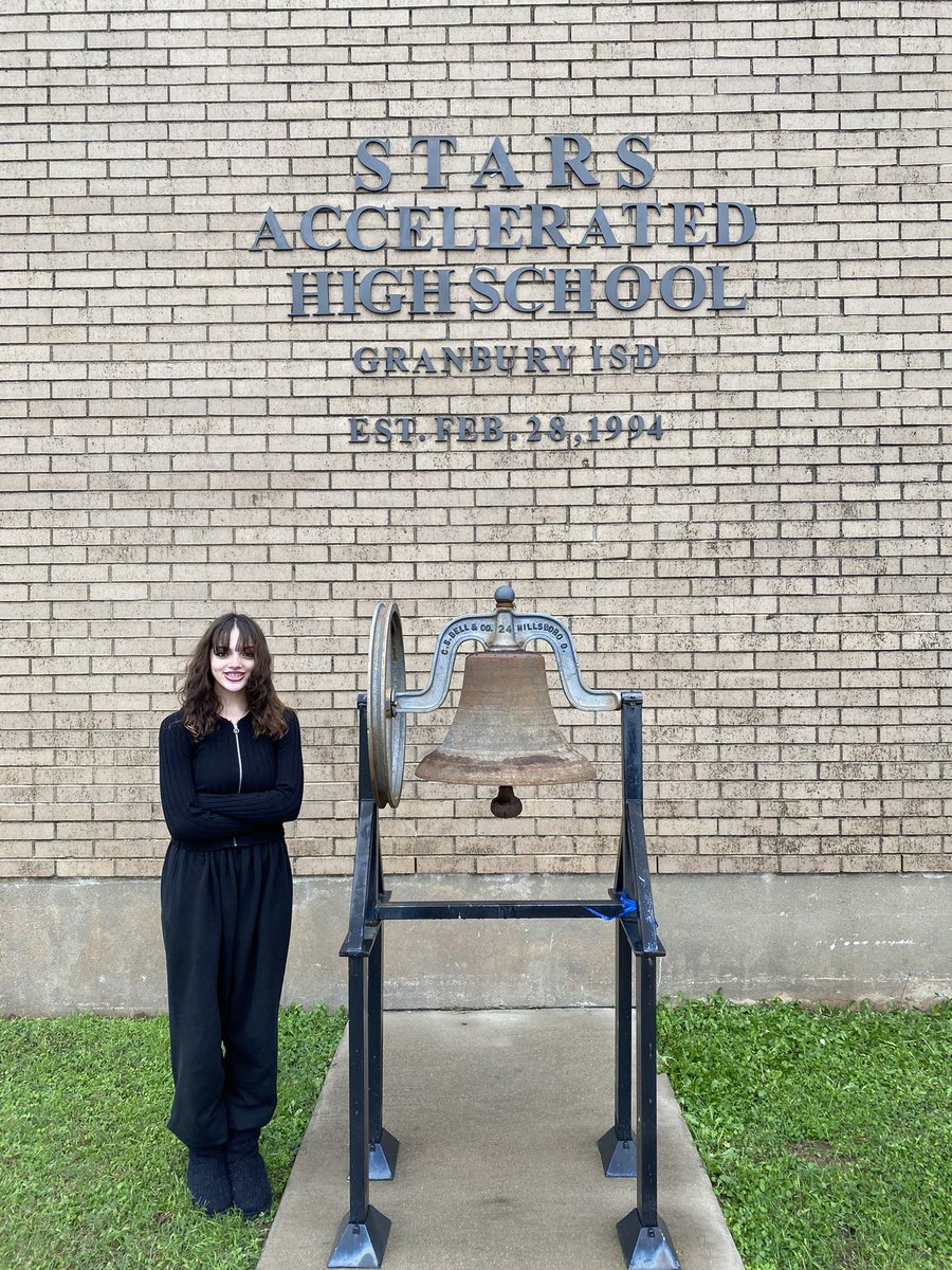 STARSHS2's tweet photo. CONGRATULATIONS Sadie Lara, STARS #11thGraduate 
Way to work hard and finish strong! We are proud of you! #whatyoudomatters #WeAreSTARS #graduationherewecome https://t.co/VpSuE73shW