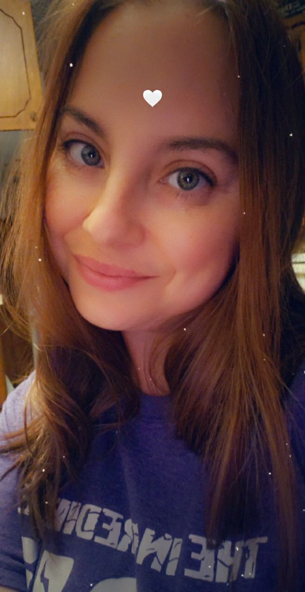 Why can't plain girls like me get likes and follows?!?!!?