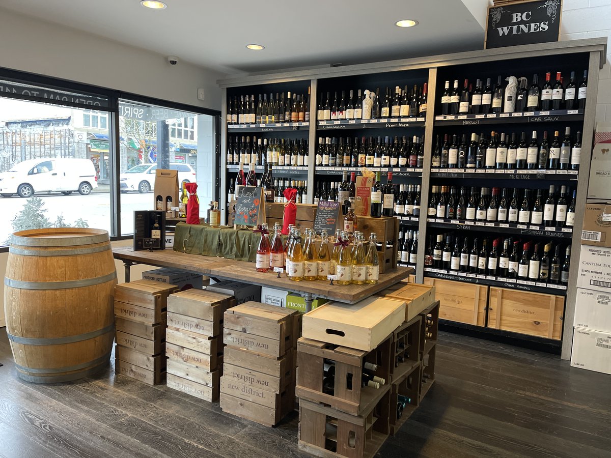 DunbarLifeMag's tweet photo. Wine for the weekend! New District is on Dunbar St near W 41st. #newdistrict #winestore #dunbarvillage #dunbarlife #pallamedia #wineadvent https://t.co/3ySNEC7oO6