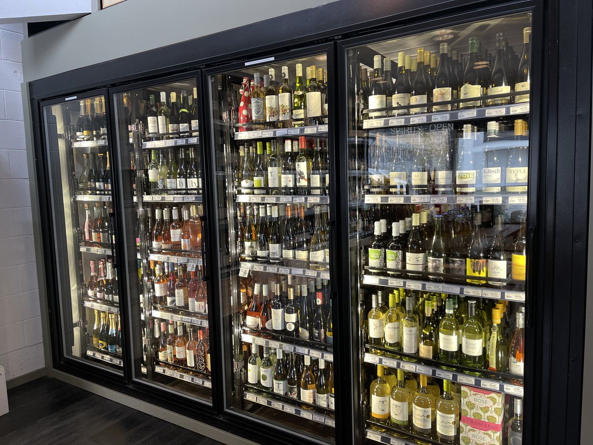 DunbarLifeMag's tweet photo. Wine for the weekend! New District is on Dunbar St near W 41st. #newdistrict #winestore #dunbarvillage #dunbarlife #pallamedia #wineadvent https://t.co/3ySNEC7oO6