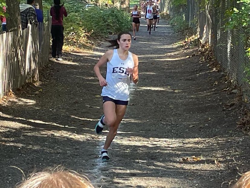 TrentowskiAD's tweet photo. Congratulations to Anna and Austin on qualifying for the @NYSPHSAA state championships!  @SectXISuffolk @esm_csd @ESMSharkTank @ESMSharks https://t.co/mwV7V81yUX