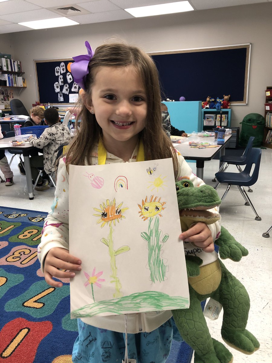 gves_smith's tweet photo. We learned about plants this week, and drew sunflowers with the help of @arthubforkids @GreenValleyElem https://t.co/O2WtfLehqm