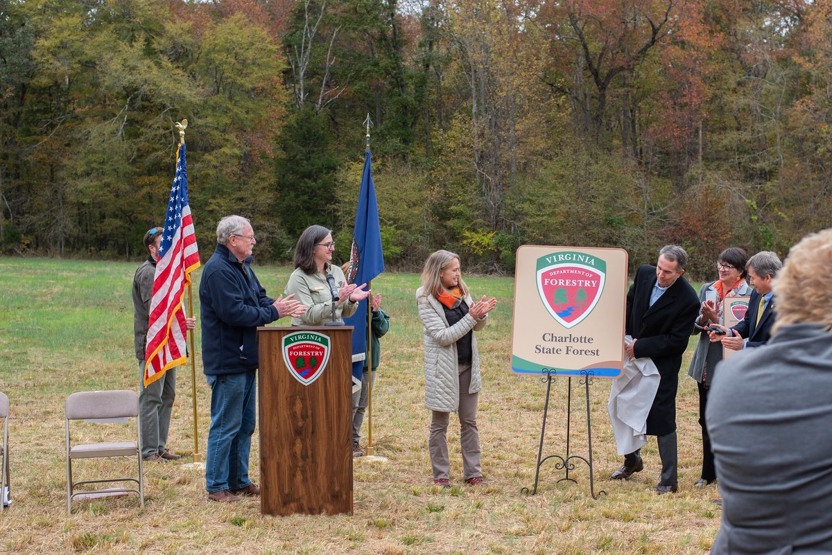 VA’s newest state forest was dedicated yesterday with @governorva! We’re thrilled to help <a href="/ForestryVA/">ForestryVA</a> protect over 5K acres at Charlotte State Forest for sustainable timber &amp; recreational access #climatchange #LWCF <a href="/forestservice/">USDA Forest Service</a> <a href="/VirginiaDCR/">Virginia DCR</a> <a href="/vofonline/">VAOutdoorsFoundation</a> bit.ly/3kcPghP