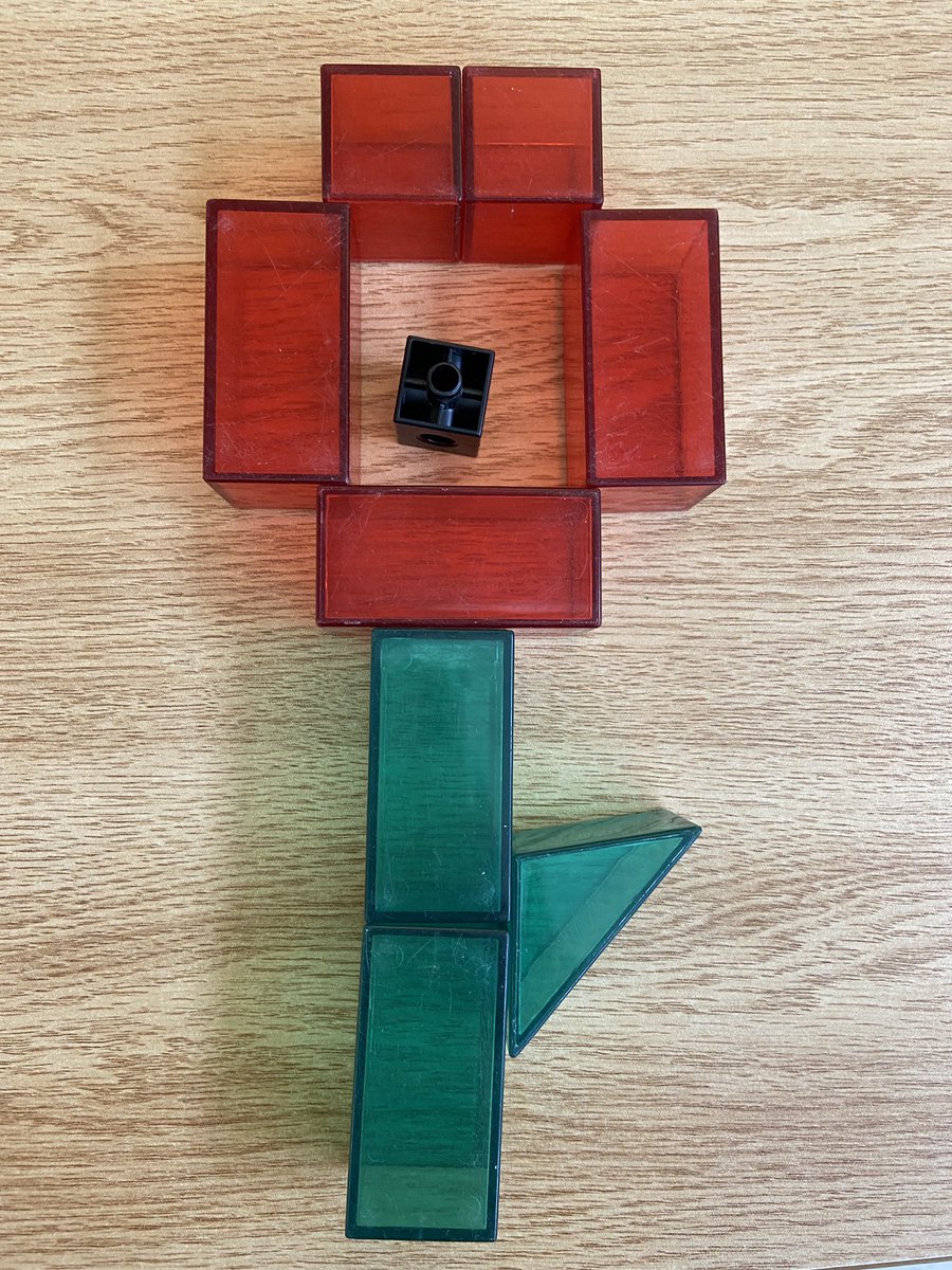 emilycarrlc's tweet photo. Ss used loose parts to make poppies. Remember, we all need to do our (loose) part to bring peace to the world. So creative!! @Purveen_Skinner @VeteransWeek https://t.co/xneQZRrhnt