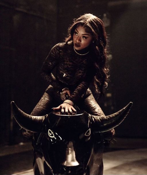 Im__AnnMarie's tweet photo. I’m gone ride yo body like...
#YobodyVideo #OutNow https://t.co/dGBUxjPBxM