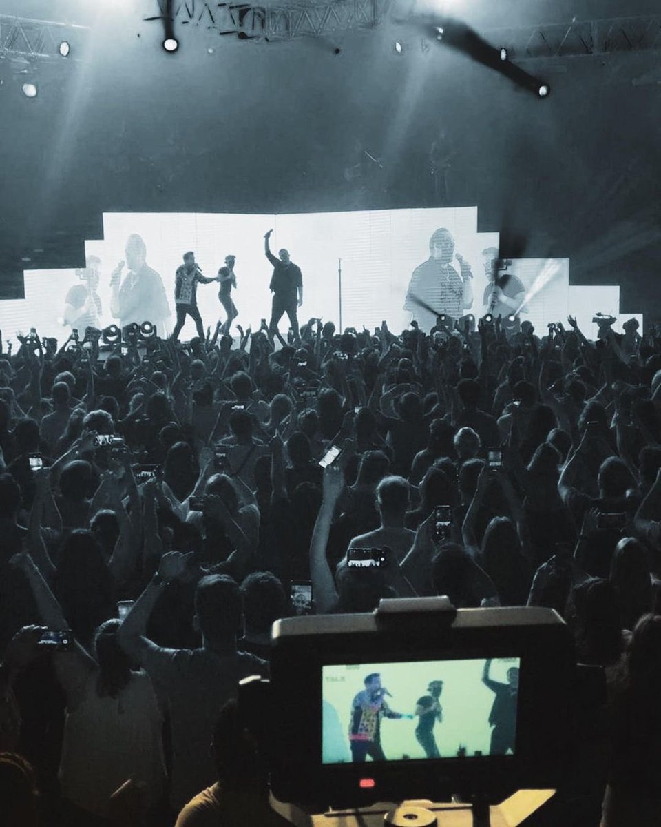 PlayRockPy's tweet photo. #ActualidadPR | Y UN DÍA VOLVIÓ 
@CHANOTB actuó ante un Luna Park colmado, mostrando su mejor versión. https://t.co/410RyhoyRp