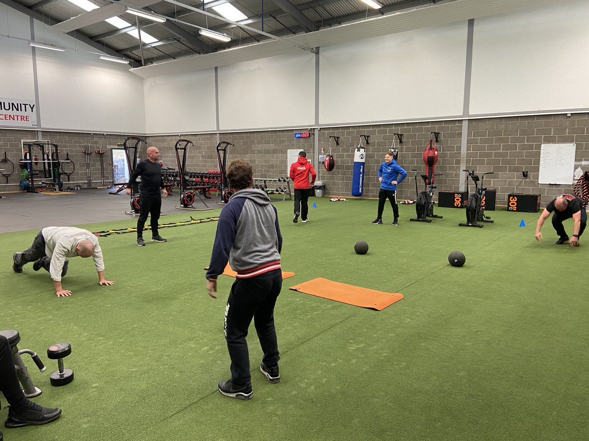 NA_ASCPO's tweet photo. #NAInclusion 💛🖤
Never knock back a freebie 😂
Another great effort from the young people and staff.
#Committed #Relationships #PersonalApproach #KeepThePromise
@NAActiveSchools @audreynolan @RhonaEA @janeleavey @pjd104 @sportscotland https://t.co/NgMAi4yUKH