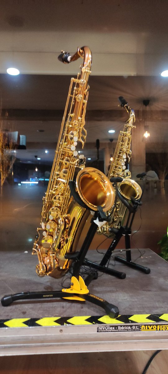 Todo listo para empezar la sesión en <a href="/coworking_soria/">El Hueco</a> un placer participar con mi música en #Presura21 gracias a <a href="/joaquinalcalde/">Joaquin Alcalde</a> y a todo el equipo de El Hueco por su acogida . A los mandos de la nave  estará el gran Pepe de <a href="/maudiovisuales/">M-Audiovisuales</a> 👏👏