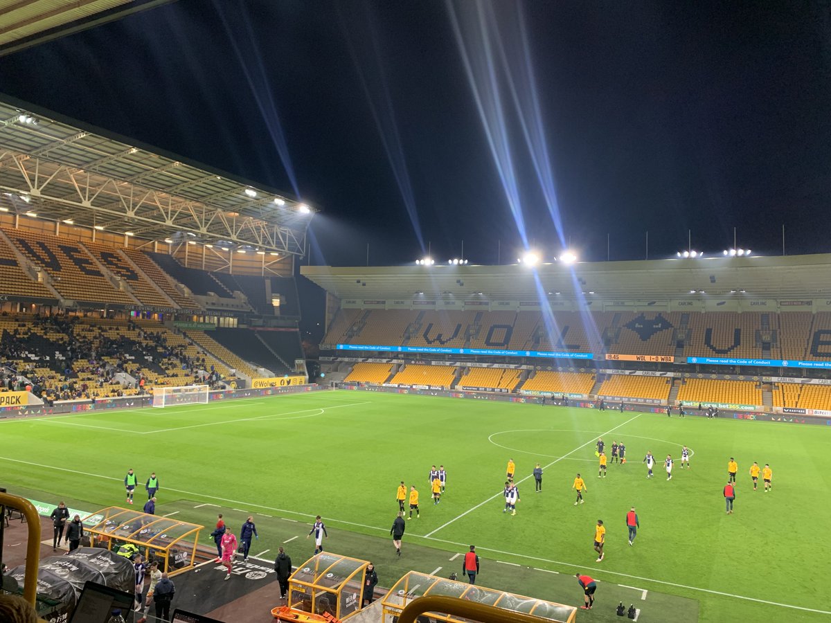 DanCarterJourno's tweet photo. Half Time! Wolves 1 - 0 WBA

A deserved lead for the home side who have been on top throughout. West Brom have had moments but been kept quiet throughout.

#Wolves #PL2 #wba #UOGWolves https://t.co/r1zSAfmSVK