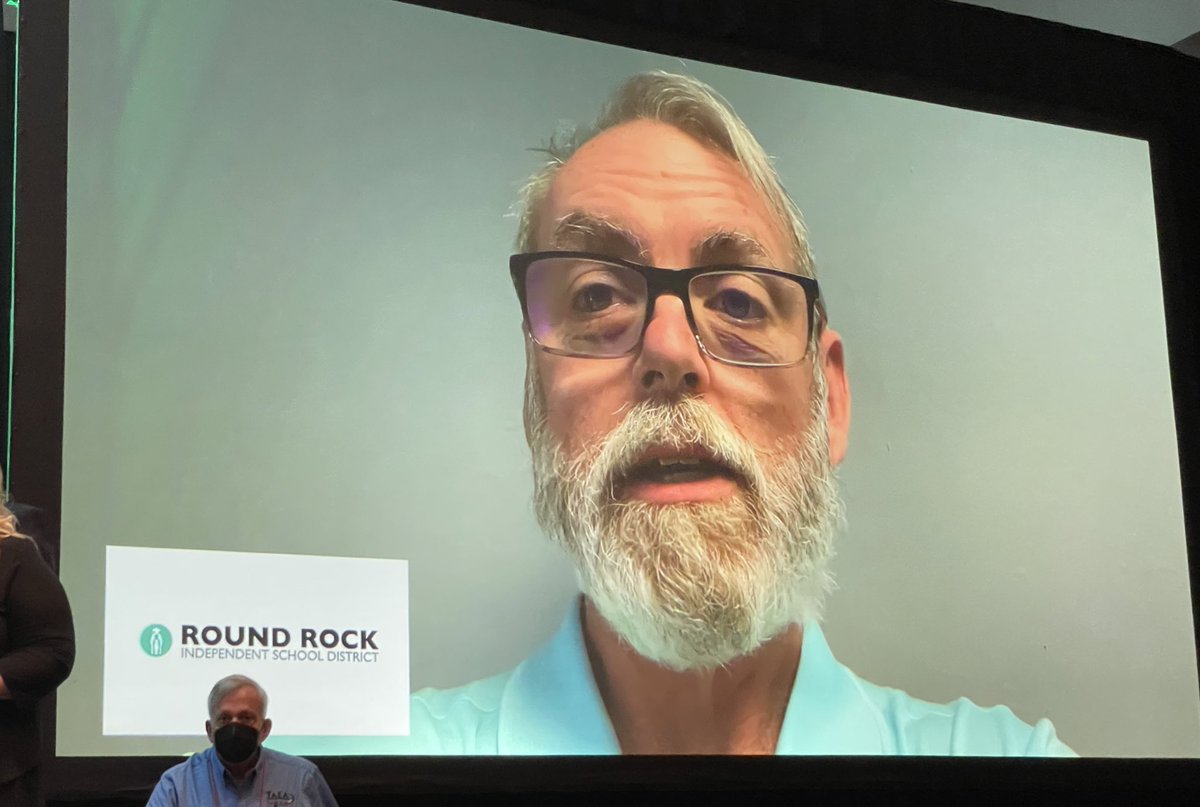 #RRISDproud that <a href="/rrisdart/">Round Rock ISD Art</a> is being honored for the 3rd year in a row with the District of Distinction Award  from Texas Art Education Association! <a href="/HafedhAzaiez/">Dr. Hafedh Azaiez</a> <a href="/DrPresley_RRISD/">Danny Presley</a> <a href="/RoundRockISD/">Round Rock ISD</a> <a href="/DeFoMazing/">Dianne 🤷‍♀️</a> #TAEA21