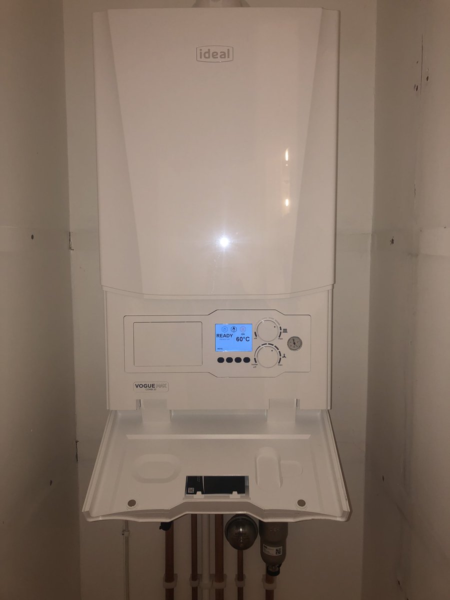 danshoulder04's tweet photo. This is what makes the late nights worth while! Another outstanding install by my 4th year apprentice, @OWKelly23. Heat-only system conversion to a bullet proof Ideal Vogue Max Combi boiler, with an industry leading 12 year guarantee. A very proud boss indeed. @Ideal_Deano https://t.co/BThmZn7xIx