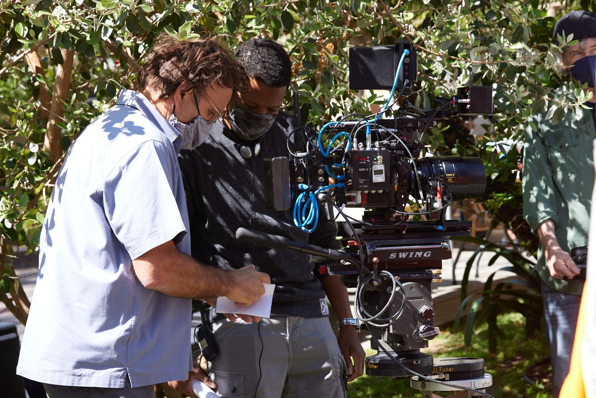 Riverside__Ent's tweet photo. Right about now, our Nashville team wishes they were back in the LA sun shooting this @Hyundai commercial surrounded by palm trees with the incredible @anthonyanderson our crew, lead by director @OmarAkil3 and the all-star team at Disney Creative Works. https://t.co/y36jqAzPwV
