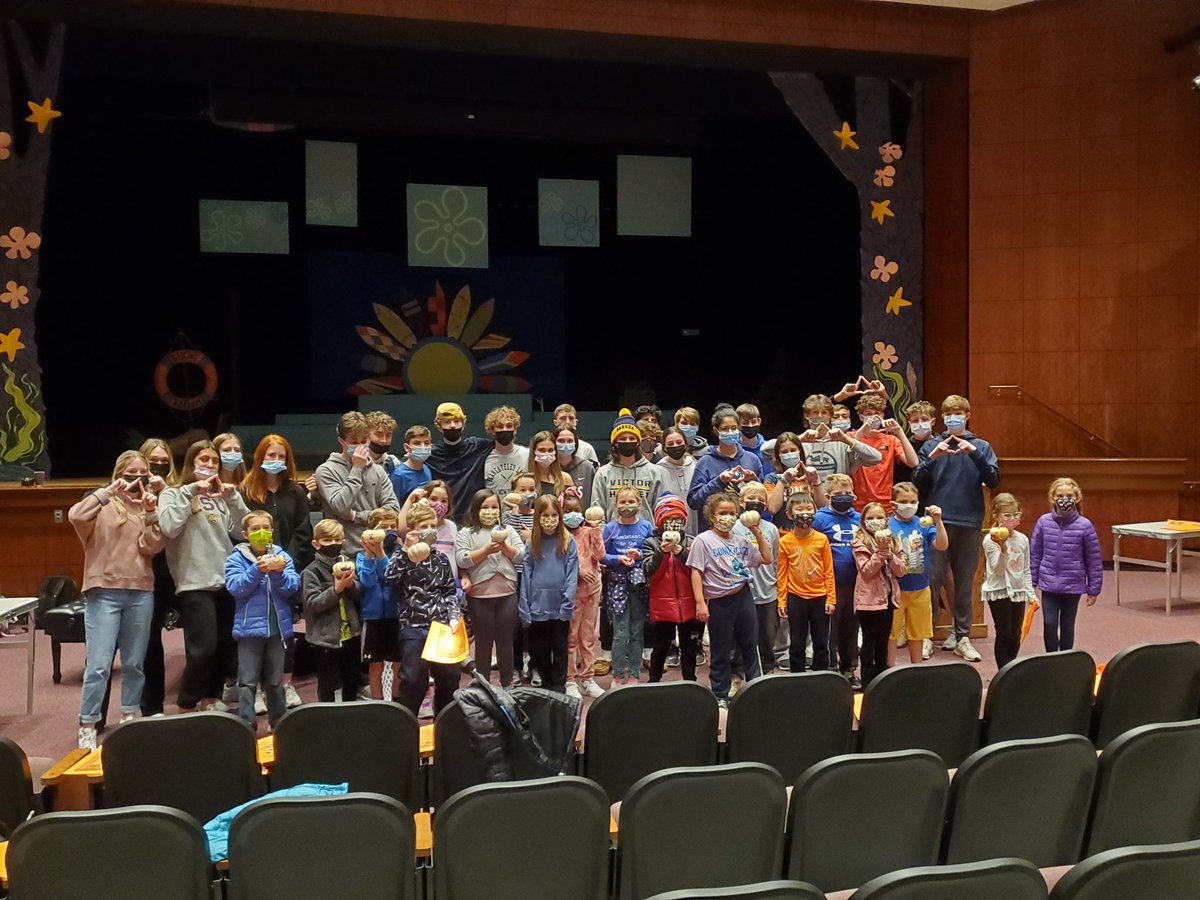 Victor_DECA's tweet photo. Some pictures from Buddy day! Thank you to everyone who came down and helped out! https://t.co/M9z0hEG9eA