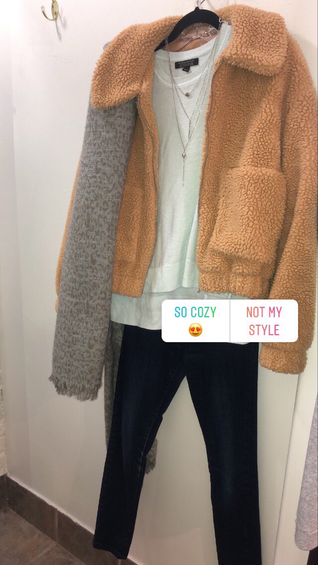 RobynLePrix's tweet image. Hello sweater weather😍! What look is your favourite? 
#sweaterweather #fashionstyle #leprixonme