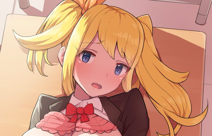 pixivFANBOXで支援者さま向け限定イラスト公開しました。久々の福栖さん。衣替えシーズンの放課後、教室で秘密のお勉強タイム…な1枚です。興味あらばよろしくお願い申し上げます! 「++」以上支援者さま向けには今週はメイキングを予定しています。こちらもお楽しみに! 