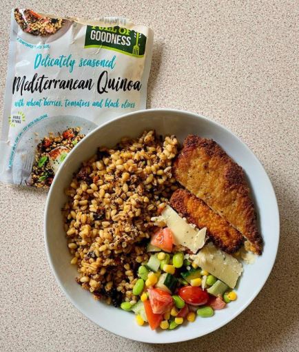 FOGFoods's tweet photo. Need a quick meal that uses up some leftovers? 🤔 We love this from @mins.cook pairing our quinoa with some leftover fish and salad...waste not, want not! 👍 - https://t.co/EChYKLEzXp

#foodwaste #leftovers #leftoversforlunch #leftover #quinoa #healthymeal #mealinspo #lunchideas https://t.co/wzehGM8iHH