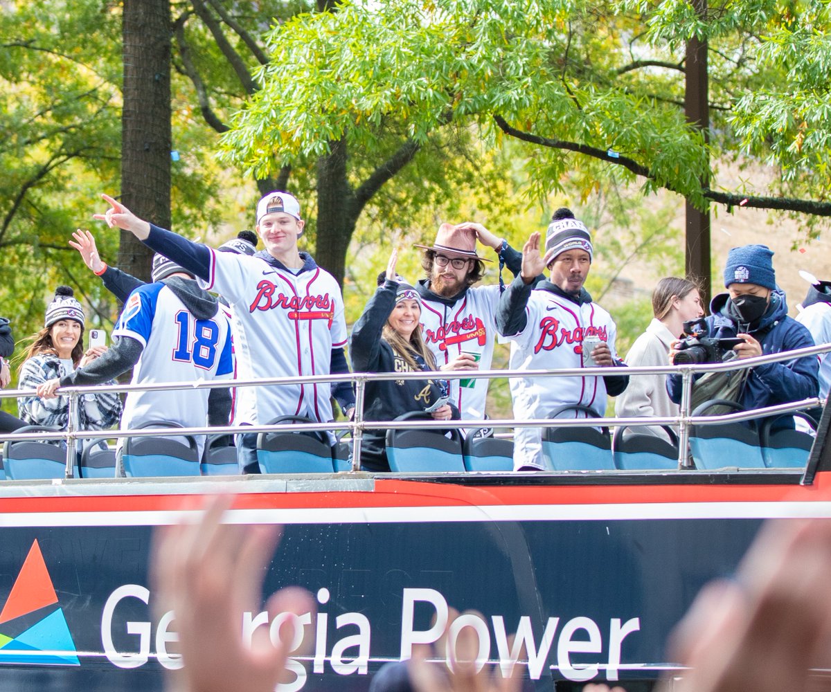 BuckheadChurch's tweet photo. So great to see our #WorldSeries winning @Braves in the #WorldSeriesparade in #atlanta today!
(Oh, and great to see @BlooperBraves too, of course!)
#BattleATL #ForTheA #foratl https://t.co/WAVAlity6H