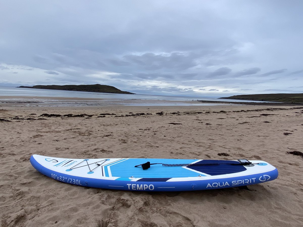 Claireshep13's tweet photo. Got to love a bit of paddle boarding, make me feel relaxed and at one with the world, have a good weekend all and be kind cxx #paddleboarding #lbeach #motivation https://t.co/Ep5V8MaUx7
