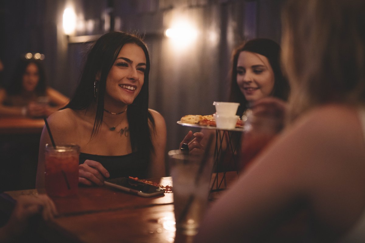 AtomicPizzaLBK's tweet photo. Cheers to the weekend, and cheers to late night pizza!
#locallubbock #wreckem #lubbockbar #lubbockpizza #pizzalovers #pizza #pizzanight https://t.co/g0sbBrro31