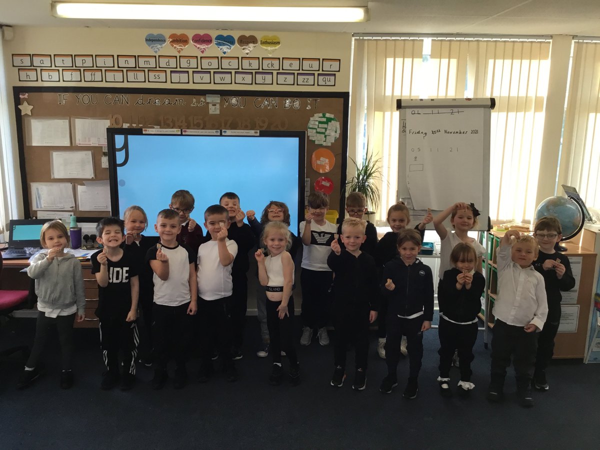 AcademyBrooke's tweet photo. Y1SBR/AFR- During our PE lesson the children worked as a team to complete different races. 
The children have received their active travel badge for travelling actively to school during October. 
In Maths we started our new Maths unit- Numbers within 20. https://t.co/ealzFckeNB