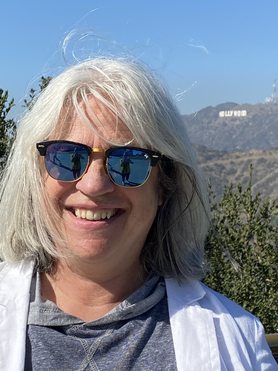 JulietWaters's tweet image. Bye #csedcon2021! It was awesome!!!Going to explore now before I head home to @KidsCoding