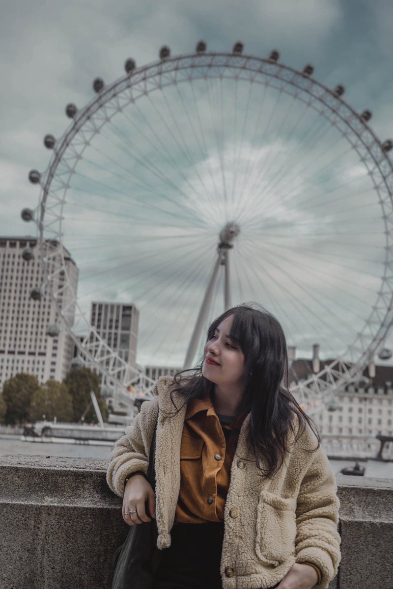 pixieanadraws's tweet photo. today in London for the final shooting of one of our documentaries

📷 photos by my talented friend, Hsu An https://t.co/v4olnw14eL