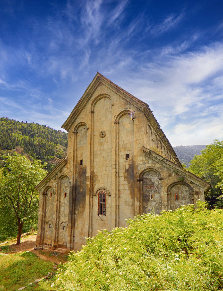 Barhal Manastırı (Camii)  
#barhal #yusufeli #artvin #Karadeniz #photocards #photographer #PhotoFriday #photooftheday #mosque #church #photographers