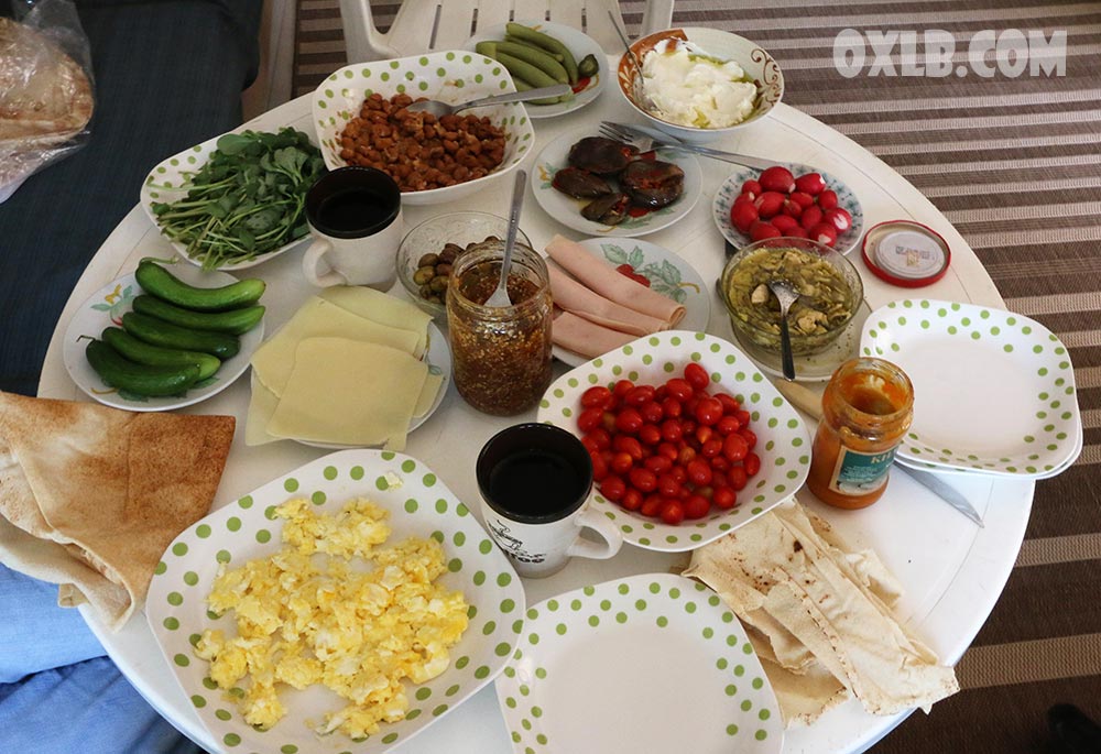 onefineart's tweet photo. Forget about politics and keep visiting our page to enjoy LEBANON - https://t.co/BQIWMwsypk
#lebanesefood #lebanon #lebanonfood #forgetpolitics #meal #enjoylebanon #lovelebanon #wearelebanon #discoverlebanon #lebanesecuisine https://t.co/DpSAFiIgDQ