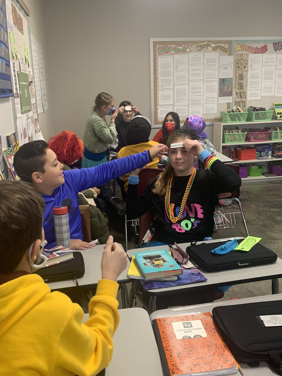 JodiBoschert's tweet photo. So much fun today playing a classroom version of the Hedbanz game using words from our GRA book. They loved it! #GlobalReadAloud #OFarmPride https://t.co/TMeAXK9Zk4