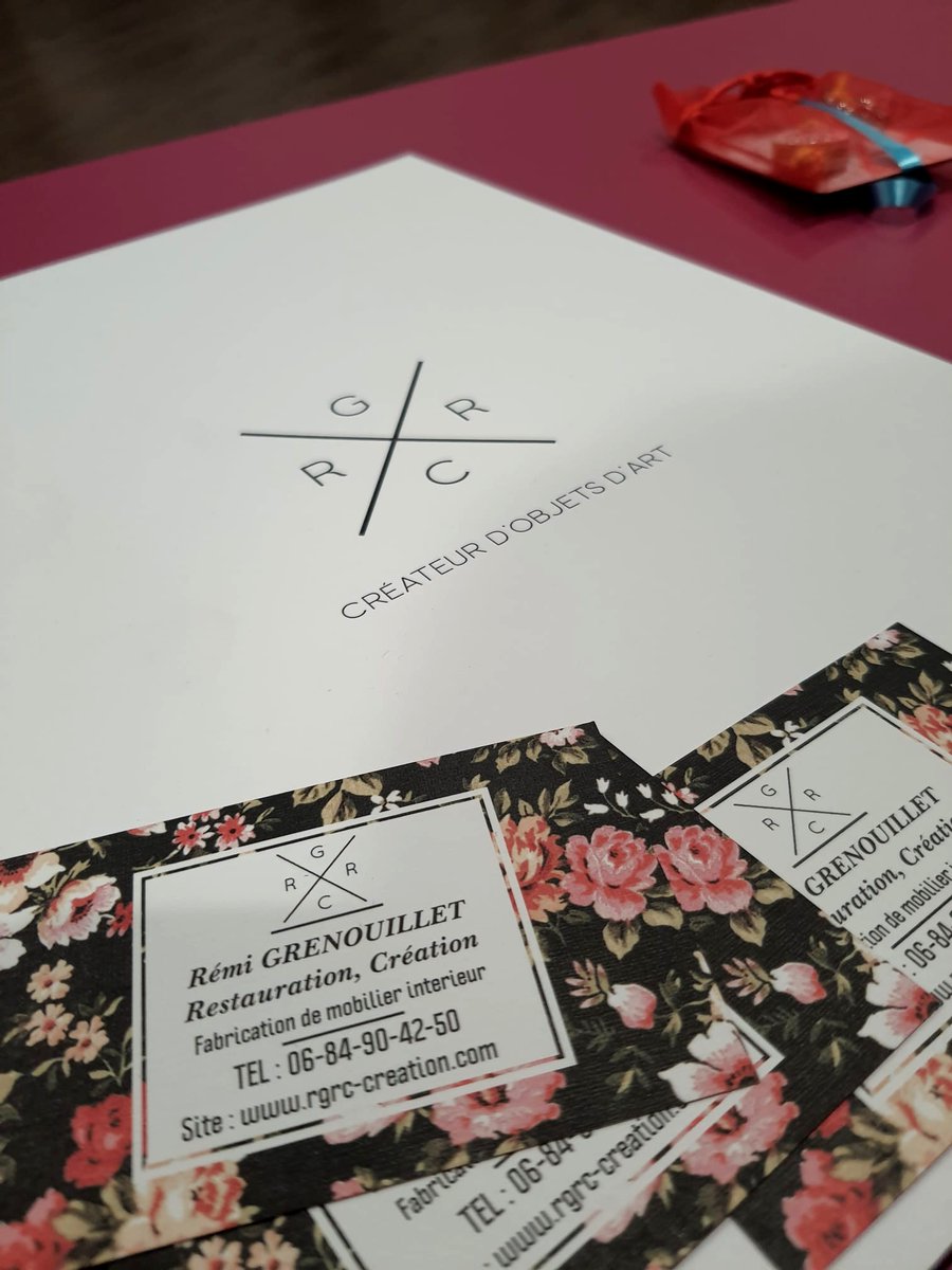 Le CMSO et la ccm de Talence soutient l'opération "j'expose un artisan d'art" en partenariat avec la CMA de la Gironde. 
La couleur que vous voyez n'est pas de la peinture, mais un travail d'oxydation du cuivre 💙
#soutienauxartisans#artisanatdart <a href="/cmarkea/">Crédit Mutuel Arkéa</a> <a href="/334Cmso/">Secteur 334 CMSO</a>