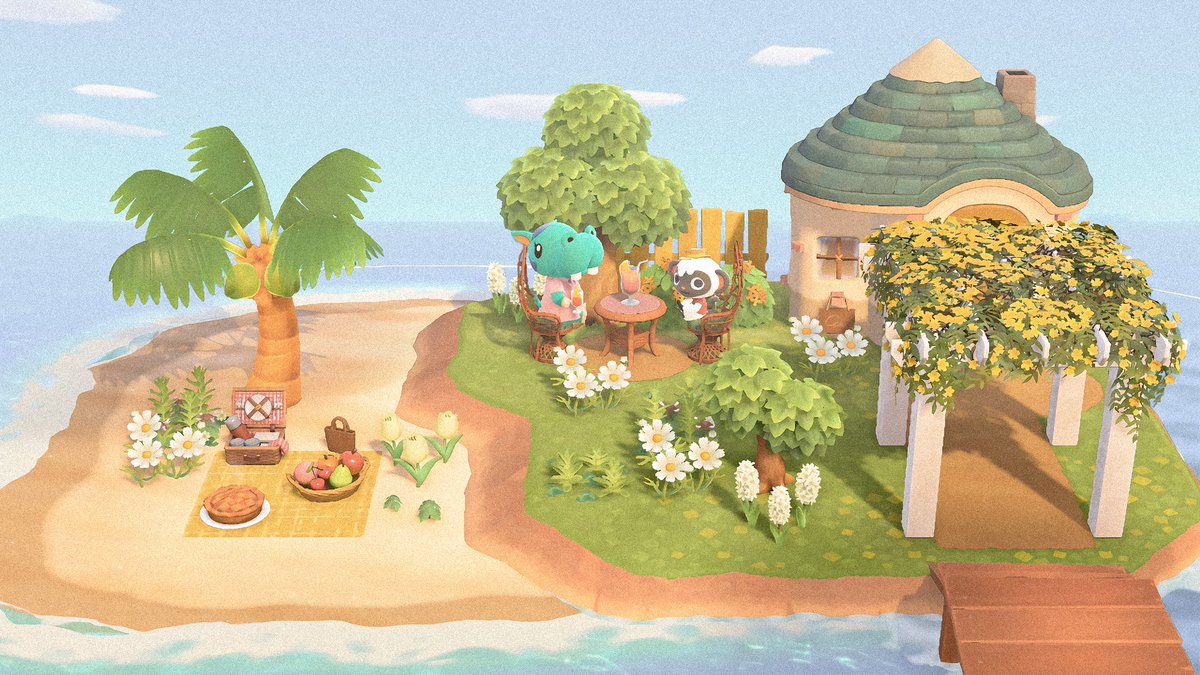 kind of obsessed with this little yard i made for bertha 🌿🌼