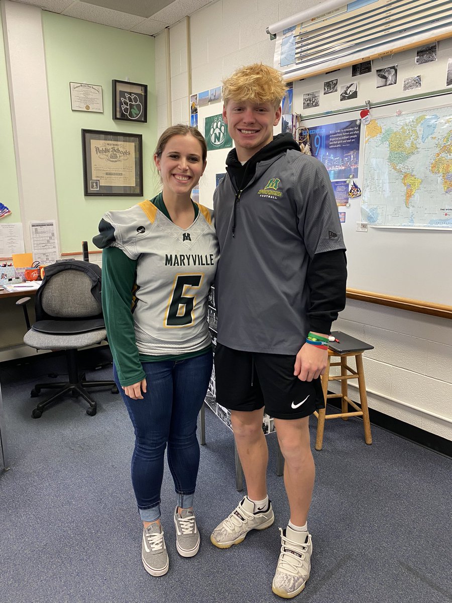 Good luck tonight Spoofhounds! <a href="/SpoofhoundFoot1/">Coach Matt Webb</a>