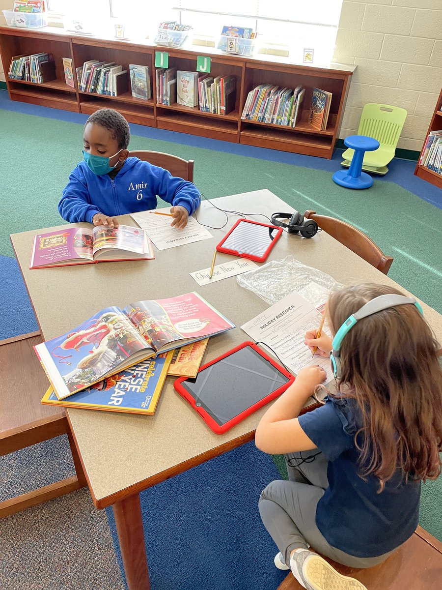PrimarilyMedia's tweet photo. Day 2 of our #collaboration lesson on #culture #research w these Fantastic Firsties! Amazing job π€© using @Britannica in #NCWiseOwl and #library #books to research their winter celebration. All Ss were engaged and excited. β€οΈ#odellprimarypride π#CCSWeAreBack #librarytwitter https://t.co/YLoUpjz9Rq