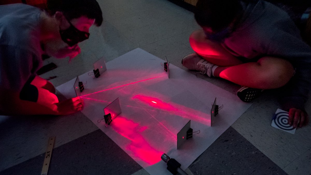 RowlandHall's tweet photo. Sara Donnelly’s eighth-grade #science classes recently demonstrated #LightBehavior and the #LawOfReflection via mirror mazes: they positioned mirrors so that a laser beam reflected off them, showing that the angles of reflection and incidence match. https://t.co/icLgtqZP0O