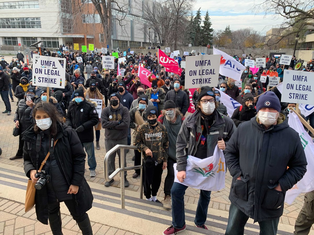 ctvwinnipeg's tweet photo. Rally for striking UMFA workers draws crowd of picketers
https://t.co/CM4Nxkw9xe https://t.co/0GErgvGr0x