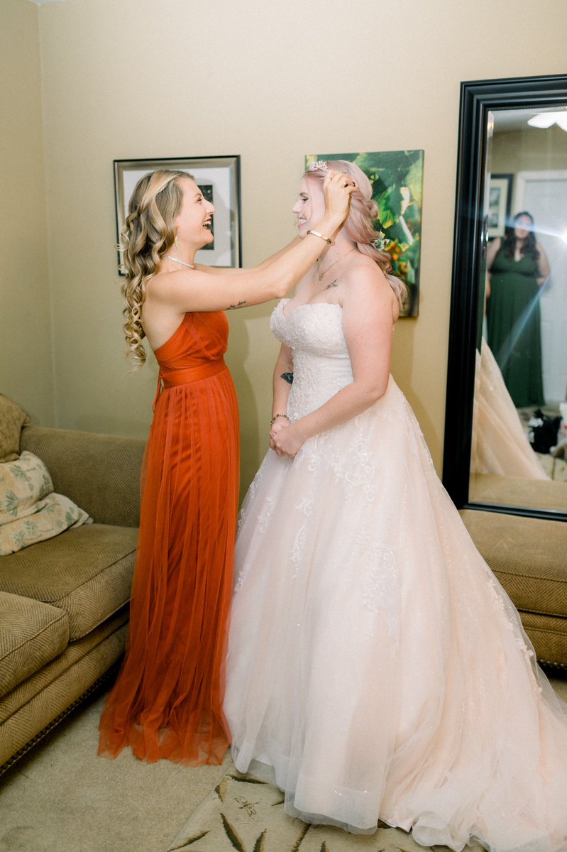 Briiannabugg's tweet photo. A few of my faves from my wedding. 💕👩🏼‍❤️‍💋‍👨🏽 https://t.co/kVgPmWQ6ul