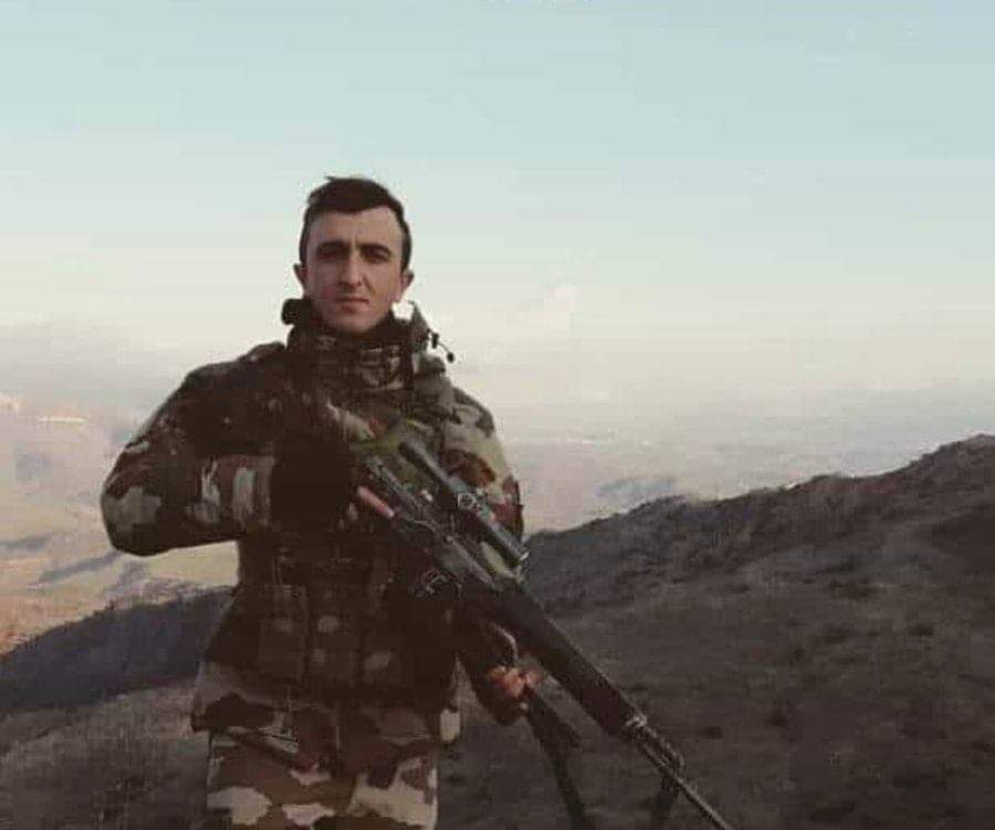Poyraz_Tim__'s tweet photo. ŞEHIDIMIZ VAR TÜRKİYE'M

Irak’ın kuzeyi

#ŞEHİT Uzm Çvş
Emrah ERKAN

RUHUN ŞAD MEKANIN CENNET OLSUN ŞEHIDIM https://t.co/VRg8RNONSc