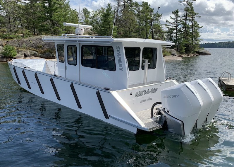 NEW LAUNCH: 32' #AluminumBoat with 900 HP runs 60 MPH, built in #ParrySound #Ontario <a href="/StanleyBoats/">Stanley Boats</a> 
workboat.com/shipbuilding/c…