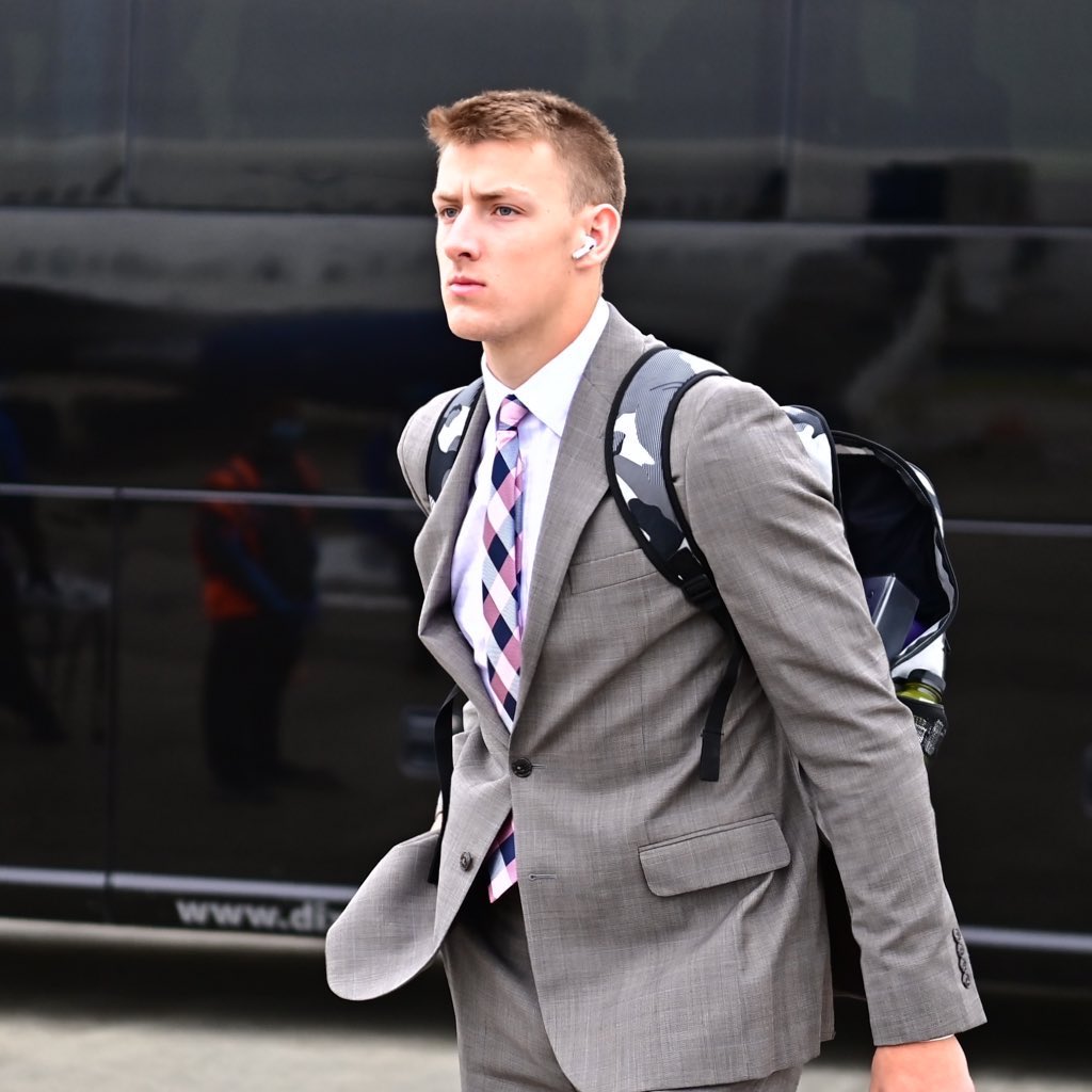 LSUfootball's tweet photo. Next Stop: Birmingham ✈️ https://t.co/O8R9vL95BU