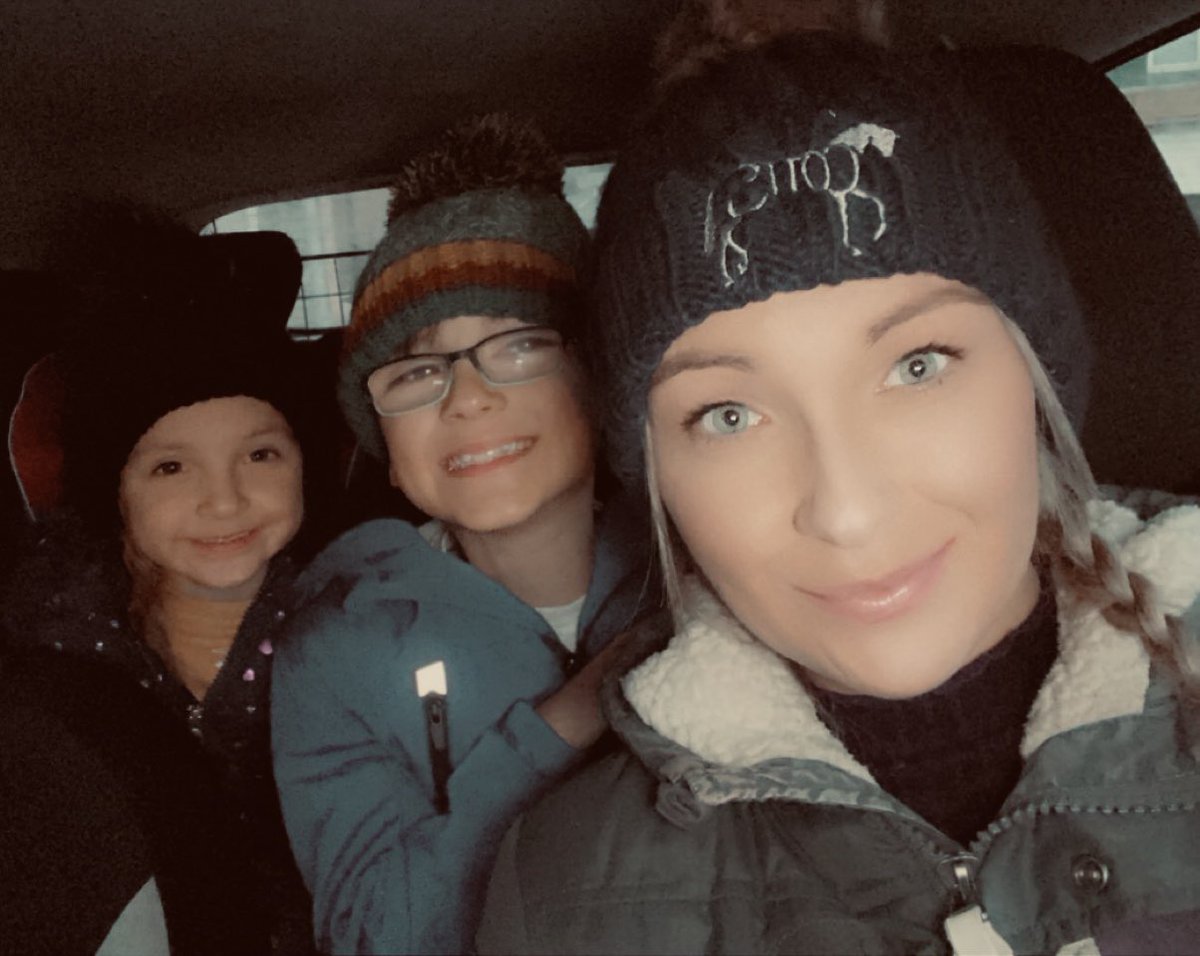 ElinorL18358168's tweet photo. Don’t let them dim your sparkle little ones… I got your back! ✨ #SingleParent #TheyComeFirst https://t.co/Zx6CzjuHyY