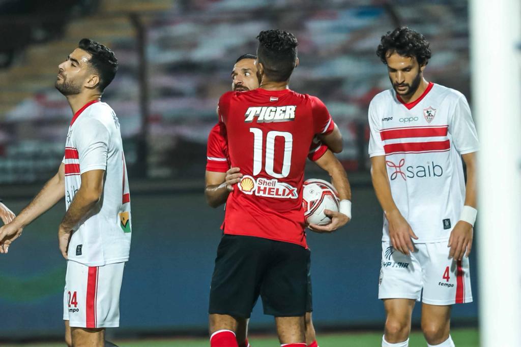AlAhlyEnglish's tweet photo. @Twitter we can tweet only four photos .. Can we add an extra one just for tonight 🤔 

#YallaYaAhly https://t.co/9QBn2EPJMq