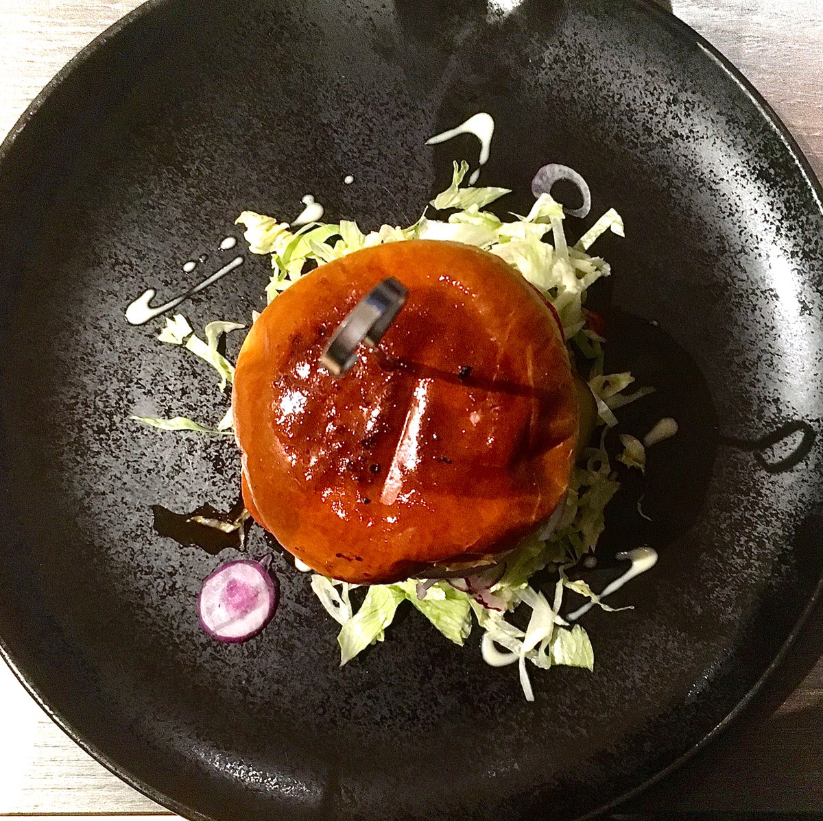 ModdingM tweet media