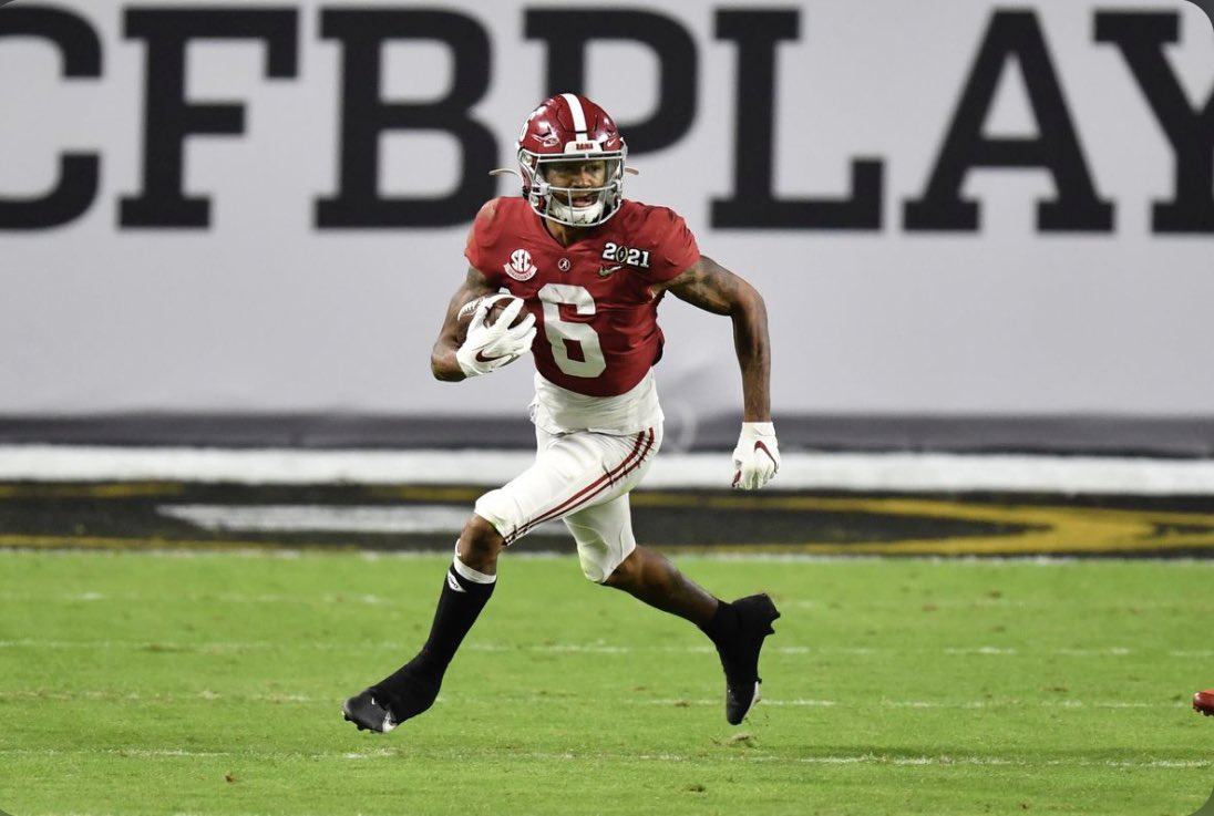 sampson_shelton's tweet photo. Blessed to receive an offer from the University of Alabama!!🐘@CoachGolding @KenAnioJr https://t.co/56T98pg9Gd