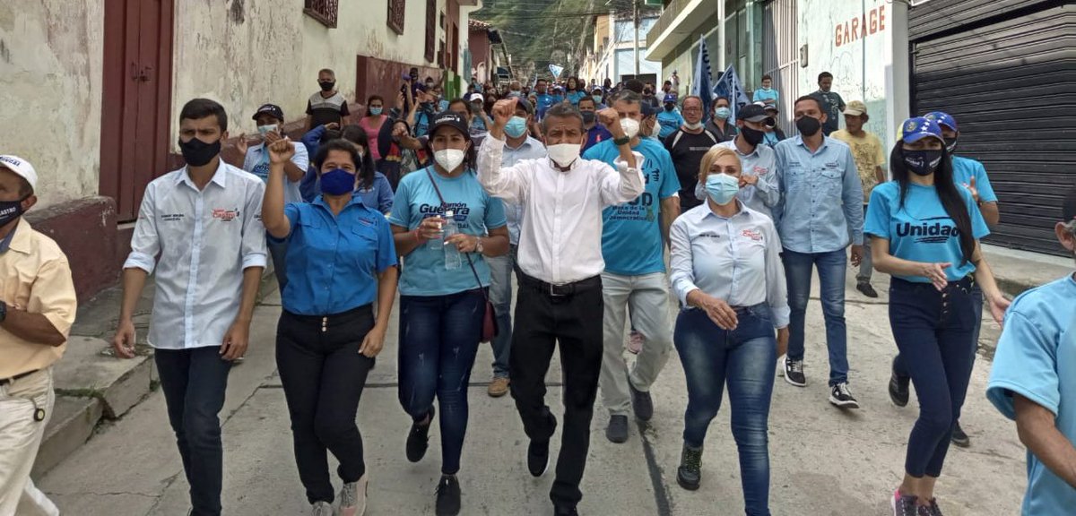 defendamosmerid's tweet photo. ¡Tovar se levantó! Por la defensa de Mérida con Ramón Guevara el gobernador junto a la próxima alcaldesa Sonia Castro la unidad avanza y triunfa este 21N con el pueblo aguerrido de Tovar. #Defendamosamerida https://t.co/Jj9tp8KQOf