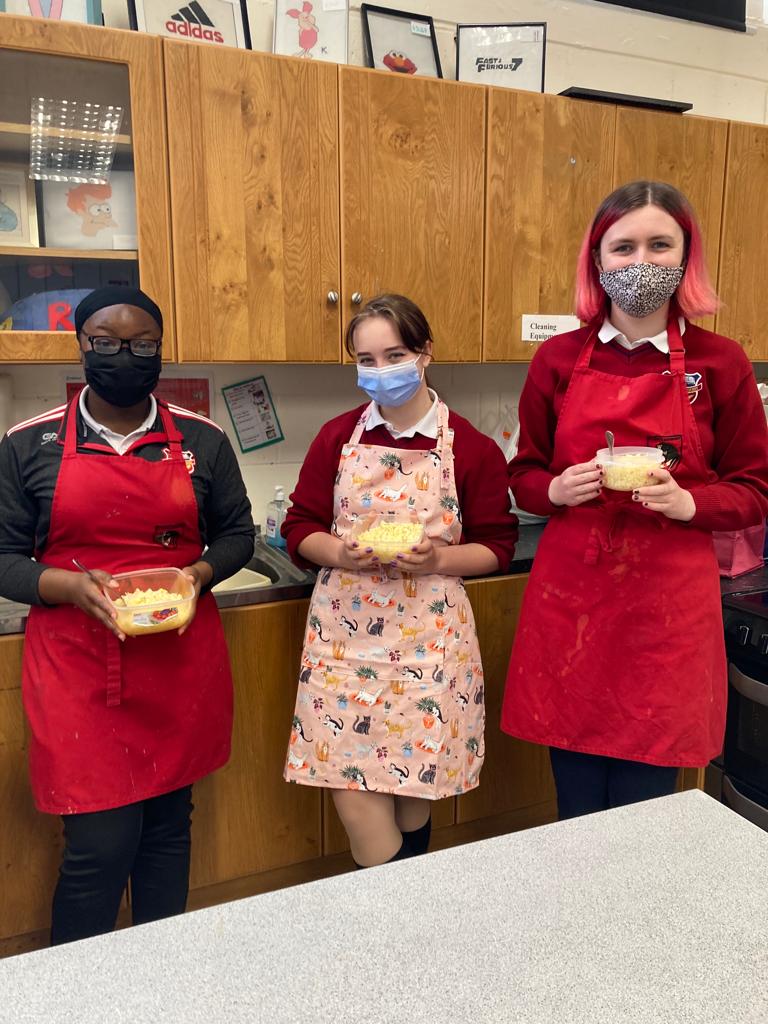 SMESecondary's tweet photo. We were all cracking up with some eggcellent International Egg dishes cooked up by our amazing 5th Year Home Ec students!! 🥚🥚🥚@offalylocalnews #eggday #Eggtraordinary #EggSquisite
#Eggceptional https://t.co/JD5hra3pjO