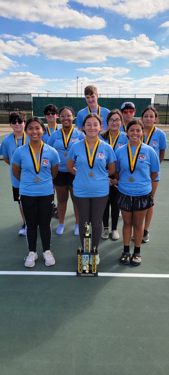 carroll_tennis's tweet photo. 2nd Place Team Win w/ 10 individual medal wins @ the Kingsville Tournament! So proud of these Tigers! 🏆🎾 #TigerTennisWin #CtC212 @TPAthletes @CoachRod91 @Arredondo_CHS https://t.co/O3gwLBwUyB