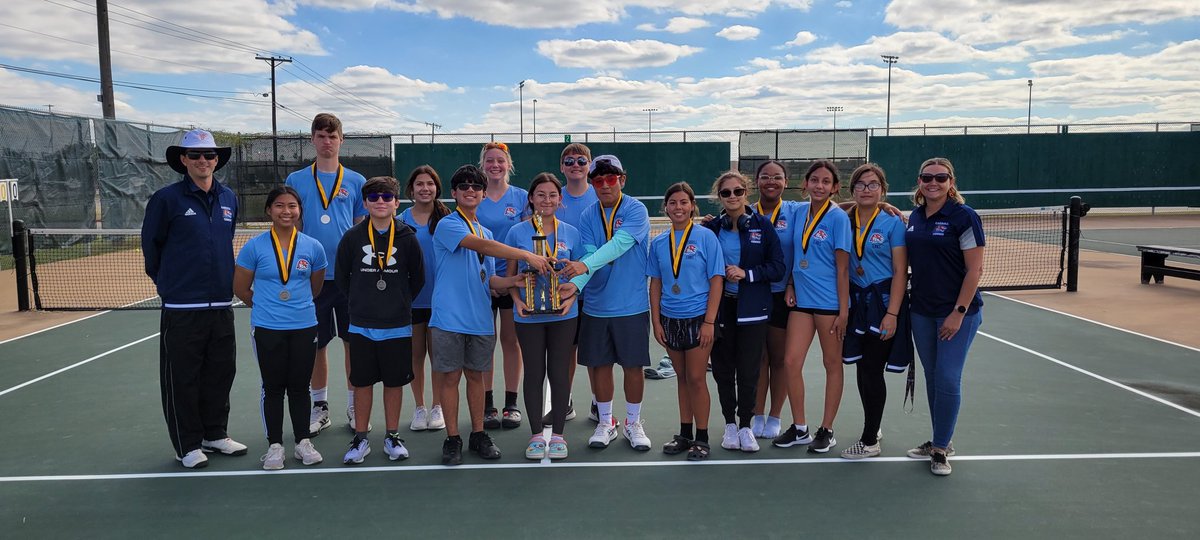carroll_tennis's tweet photo. 2nd Place Team Win w/ 10 individual medal wins @ the Kingsville Tournament! So proud of these Tigers! 🏆🎾 #TigerTennisWin #CtC212 @TPAthletes @CoachRod91 @Arredondo_CHS https://t.co/O3gwLBwUyB