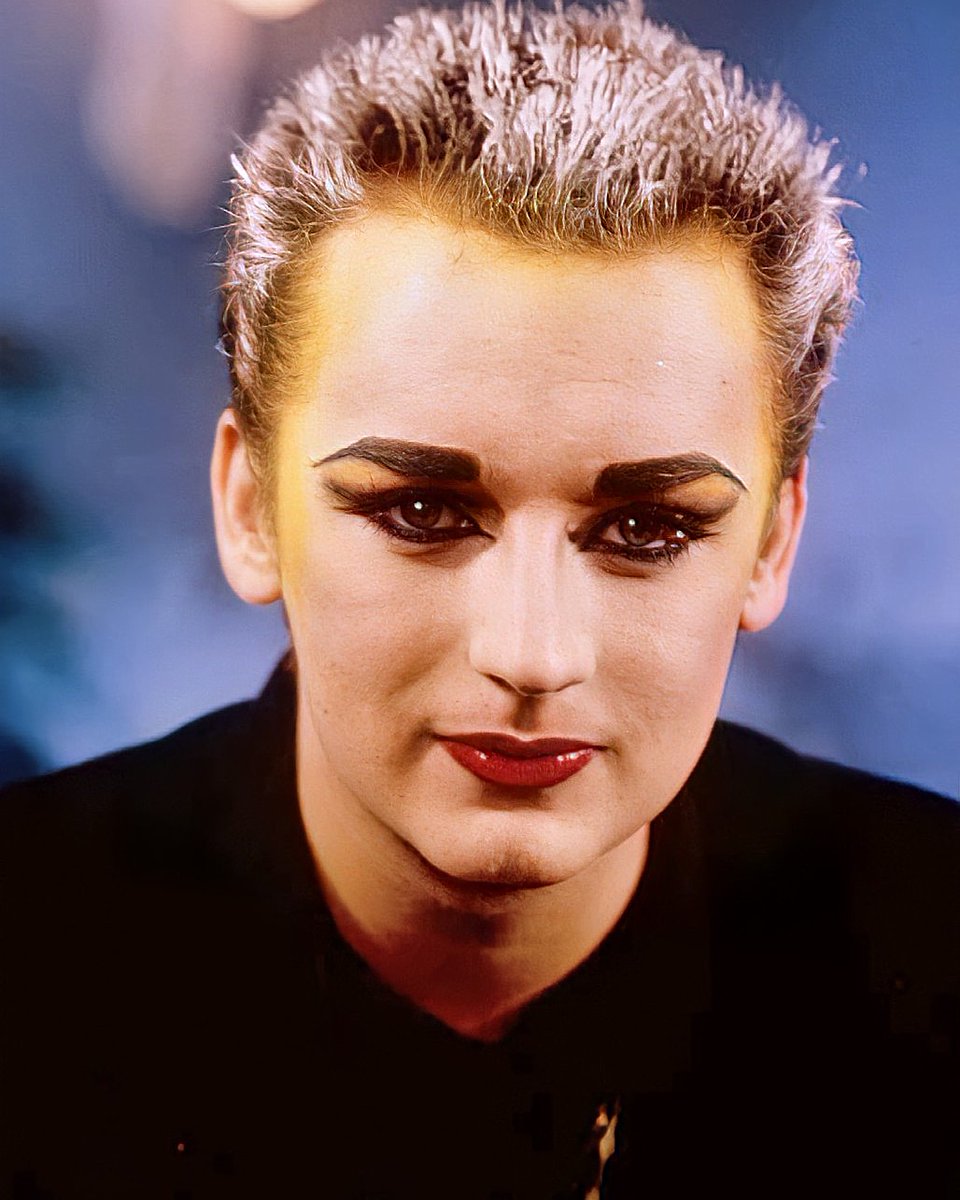 BoygeorgeBrazil's tweet photo. 💜💜 https://t.co/ZXPZZkdFis