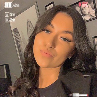 DarwickMolly's tweet photo. #NewProfilePic https://t.co/8UCca7Ba8B