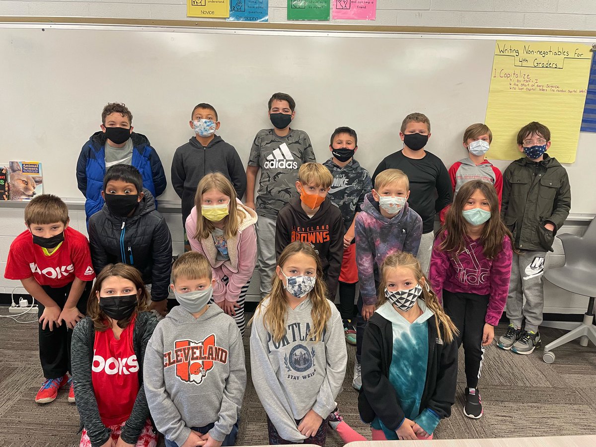 saywell4thgrade's tweet photo. Congratulations to these awesome fourth and fifth graders! These rockstar students earned 💯% on TEN iReady lessons during the first quarter and were rewarded with a special pizza party lunch! 🍕 👏🏻 Way to go Cardinals! @RidgeElemMentor https://t.co/nRAC40cPUv